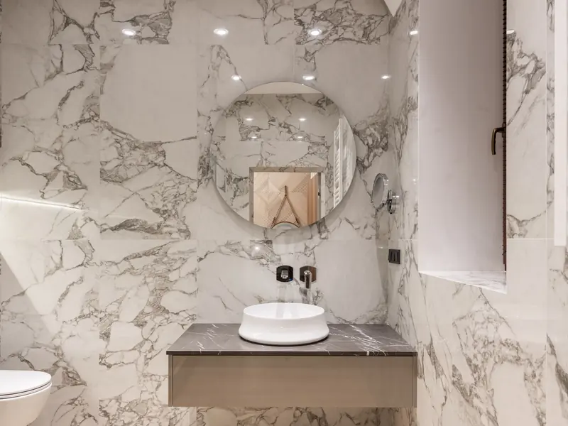800 × 1600 mm tiles in an interior setting